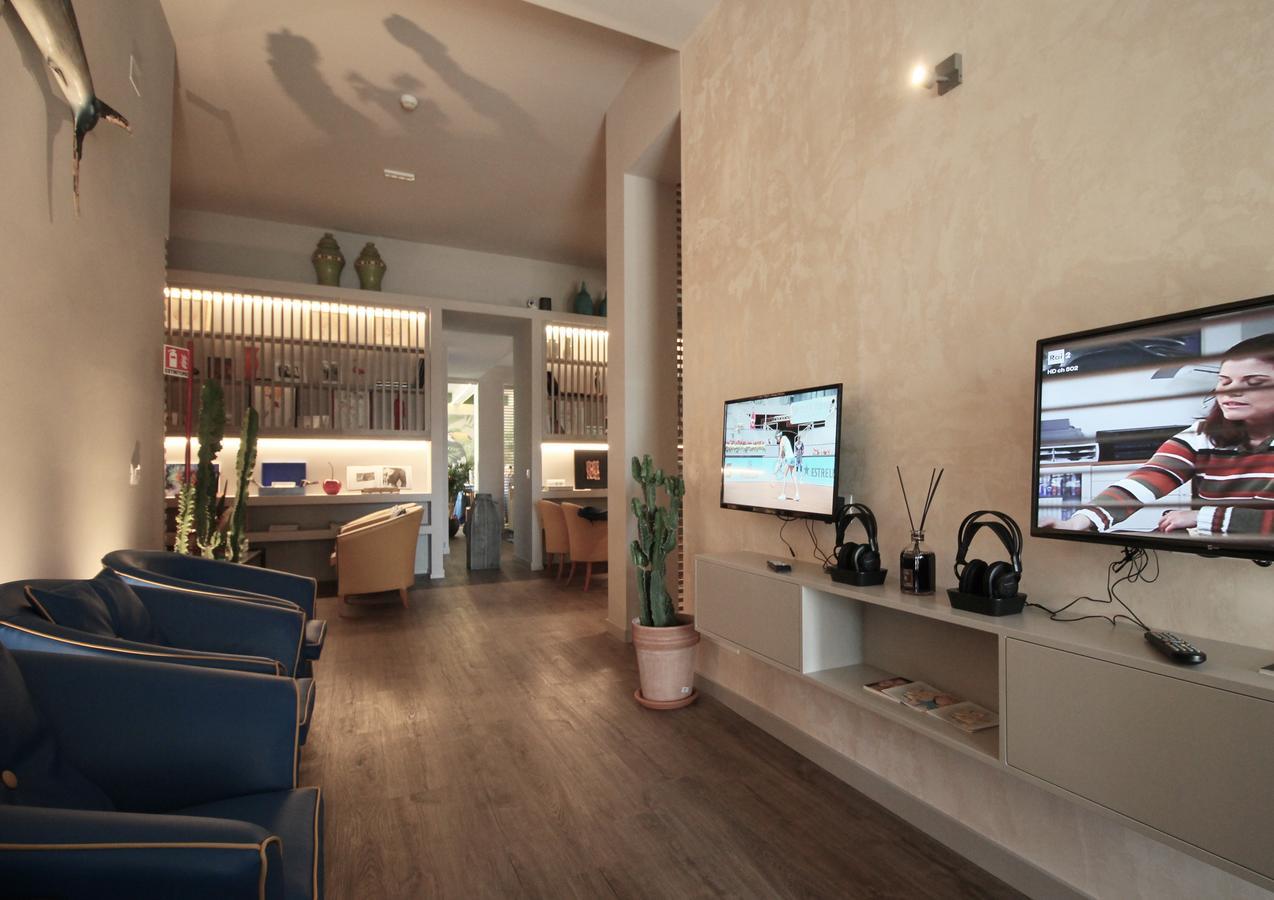 Hotel Lucerna Castiglione della Pescaia Bagian luar foto